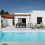 Lena - Vipvipvillas Vila *