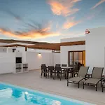 Lena - Vipvipvillas Vila