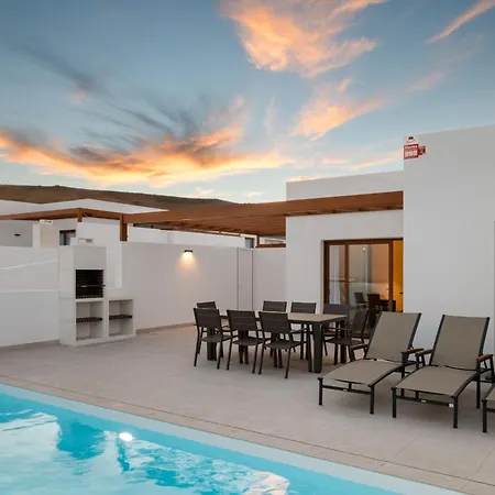 Lena - Vipvipvillas Villa